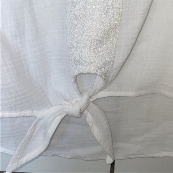 BEACHLUNCHLOUNGE Tunic 🤍   - Picture 4 of 5